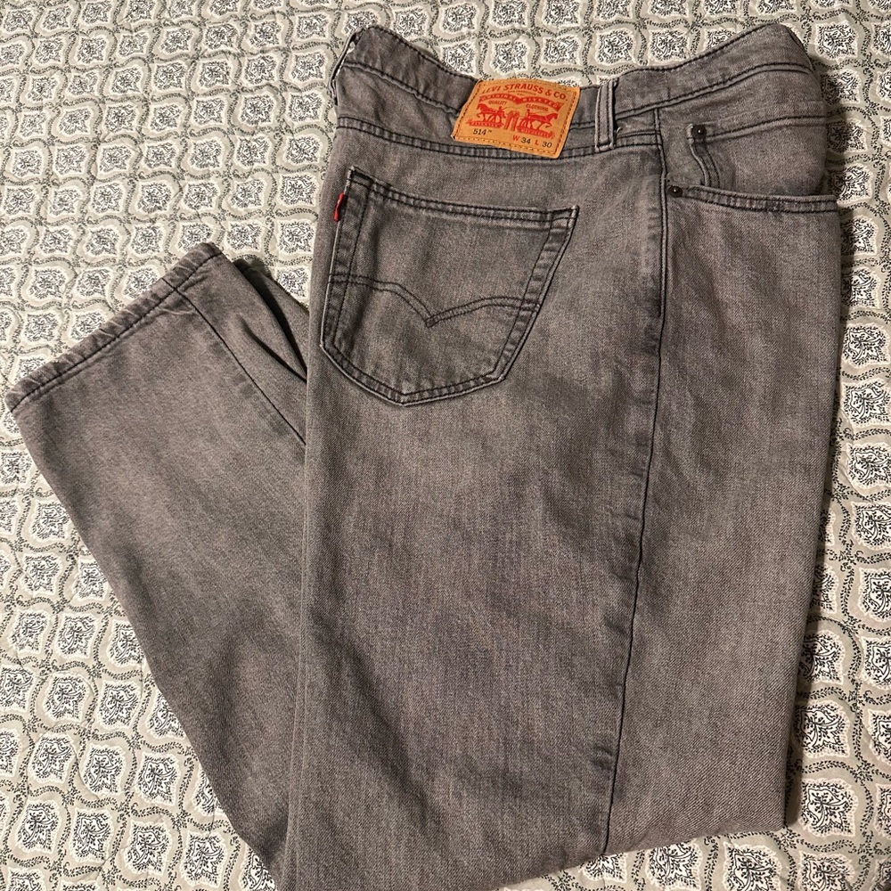 Levi's Men's Relaxed Gray Jeans 34 x 30. NWOT